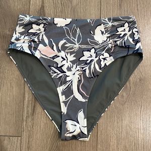 NWOT Athleta High Waist Gray Floral‎ Bikini Bottoms Size XS/S